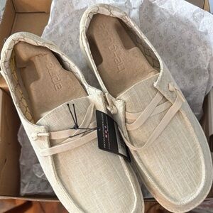 Hey Dude Men's Light Tan Loafers